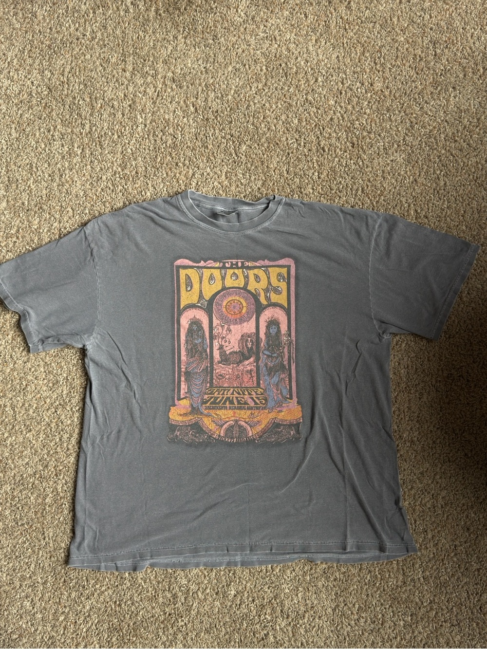 Vintage style comfort colors oversized graphic tee